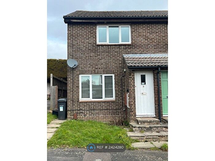 2 Bedroom End Of Terrace House To Rent In Quebec Gardens, Southampton, SO31