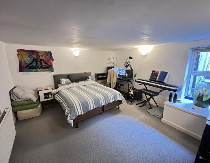 1 Bedroom Flat To Rent In The Triangle, Bournemouth, BH2