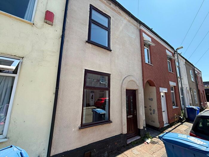 3 Bedroom Property To Rent In Napier Street, Burton-On-Trent, DE14