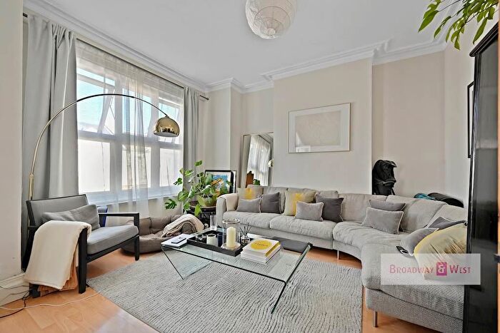 4 Bedroom Maisonette For Sale In Ground Floor Flat/ First Floor Flat, Fabian Road, London, SW6