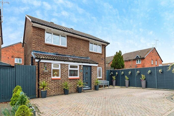 3 Bedroom Detached House For Sale In Forresters Drive, Welwyn Garden City, AL7