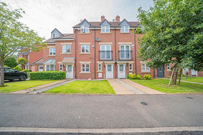 4 Bedroom Terraced House For Sale In Middlewood Close, Solihull, B91