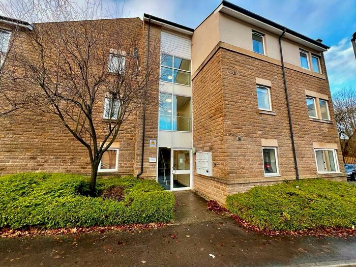 2 Bedroom Flat To Rent In Cornmill View, Horsforth, Leeds, West Yorkshire, LS18