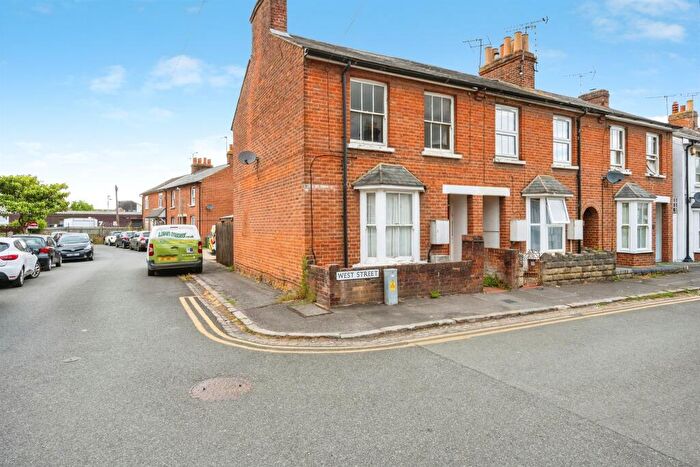 1 Bedroom House For Sale In West Street, Aylesbury, HP19