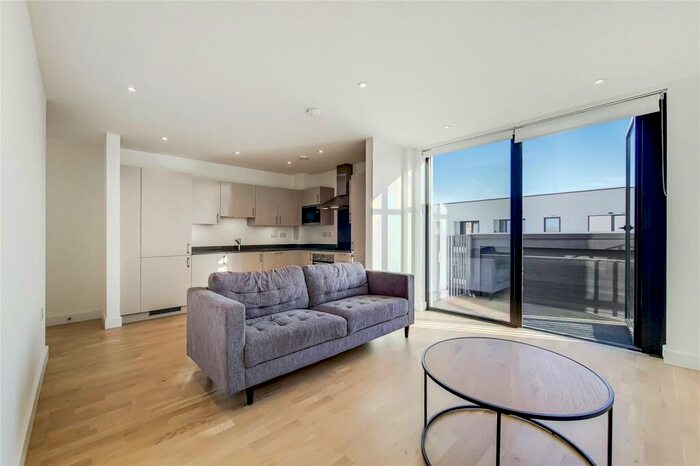 1 Bedroom Apartment To Rent In Burgess Springs, Chelmsford, CM1