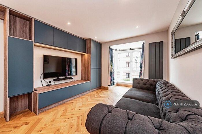 2 Bedroom Flat To Rent In St. Marys Grove, Reading, RG1