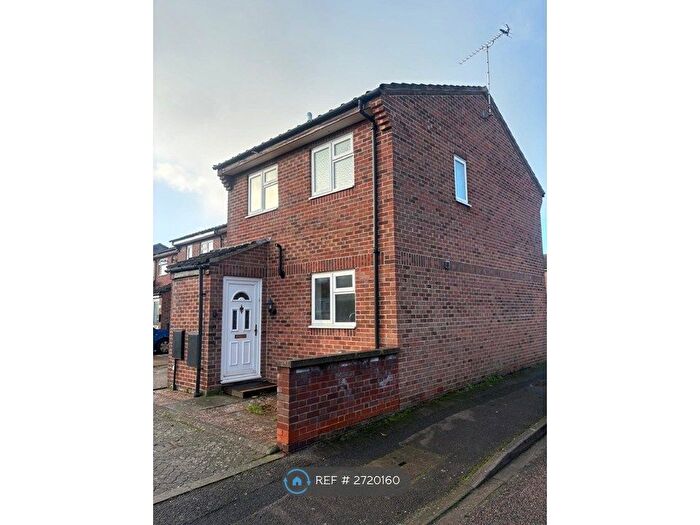 3 Bedroom Detached House To Rent In Gosport, Gosport, PO12