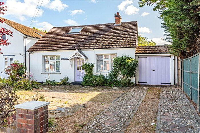 4 Bedroom Bungalow For Sale In Molesey Road, Walton-On-Thames, Surrey, KT12