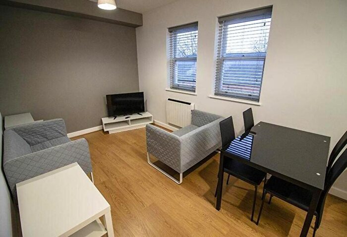 4 Bedroom Flat To Rent In Mansfield Road, Nottingham, NG1