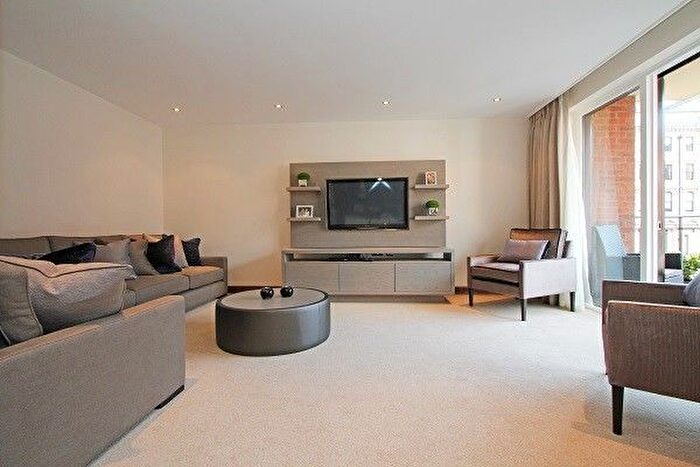 2 Bedroom Flat To Rent In Ennismore Gardens, London, SW7