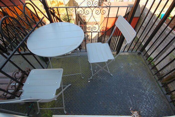 4 Bedroom Maisonette To Rent In Greenside Road, London, W12