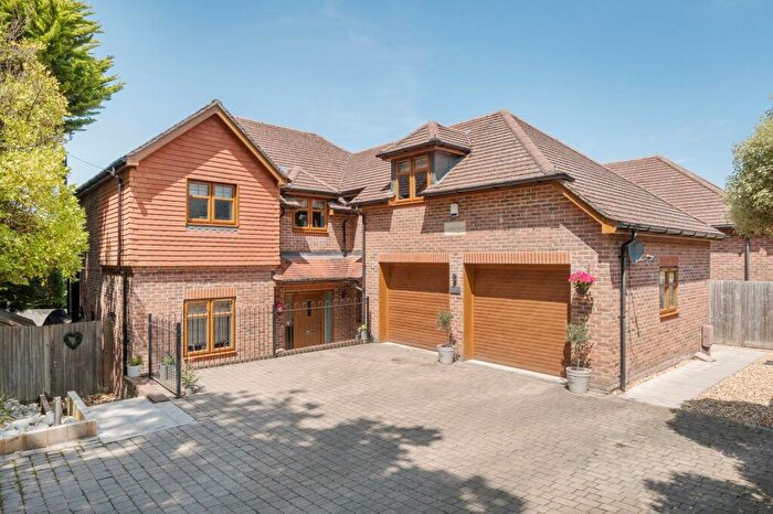 4 Bedroom Detached House For Sale In Queens Road, Waterlooville, PO7