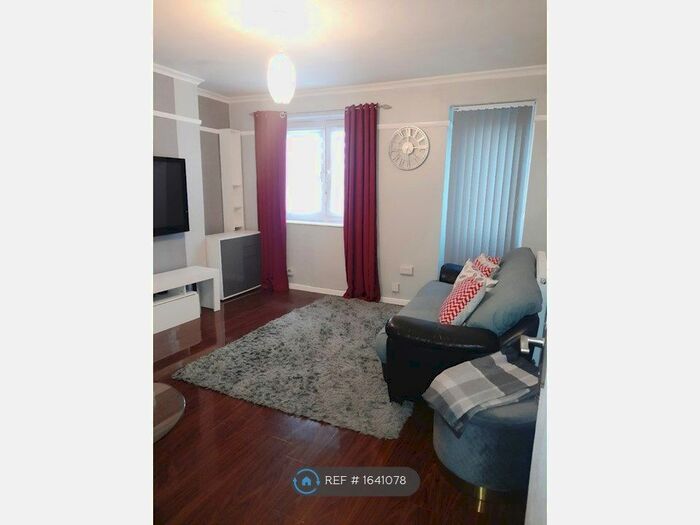 2 Bedroom Flat To Rent In Wrottesley Road, London, SE18