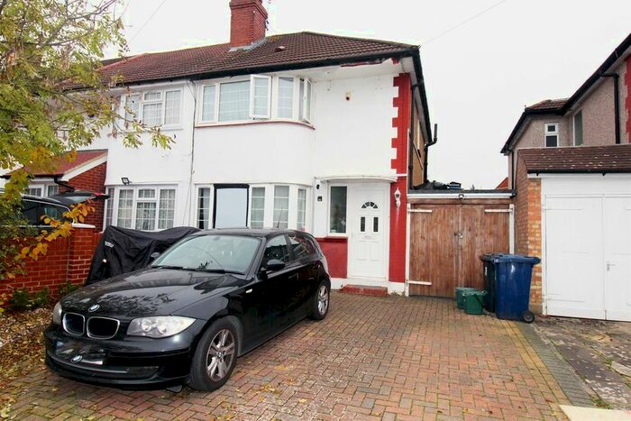 3 Bedroom Property To Rent In Merton Avenue, Northolt UB5