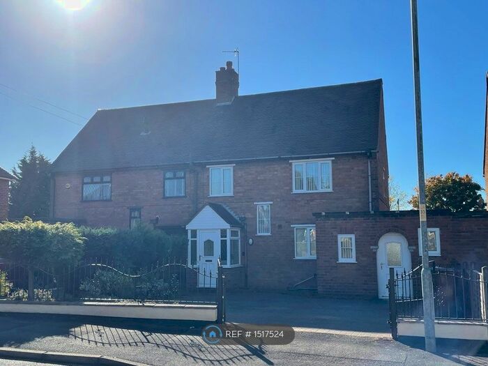 3 Bedroom Semi-Detached House To Rent In Morris Avenue, Walsall, WS2