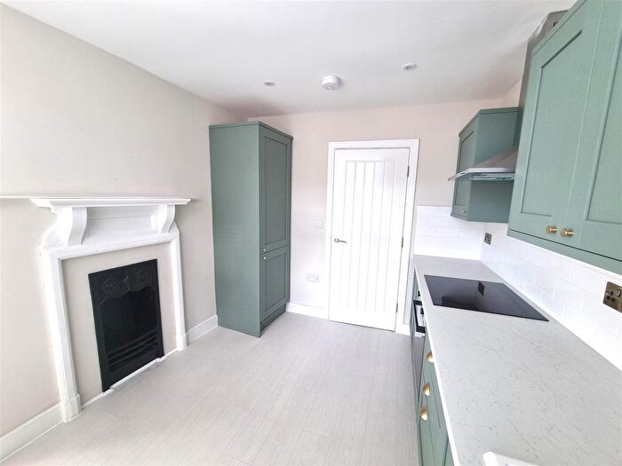 2 Bedroom Flat To Rent In Chambers House, Queen Street, Morley, LS27