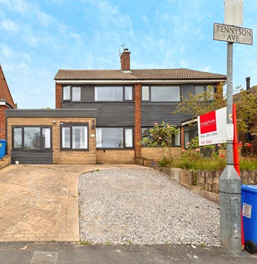 3 Bedroom Detached House For Sale In Tennyson Avenue, Dukinfield, Greater Manchester, SK16