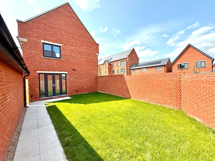 4 Bedroom Detached House To Rent In Aldridge Road, Folkestone, CT20