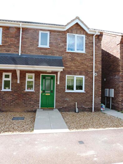 3 Bedroom Semi-Detached House To Rent In Railway Close, Spalding, PE11