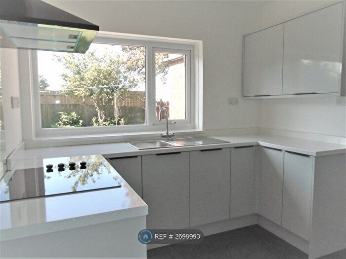 2 Bedroom Bungalow To Rent In Beach Croft Avenue, North Shields, NE30