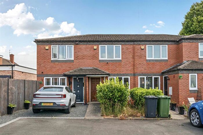 2 Bedroom Town House For Sale In Jordan Close, Kidderminster, DY11