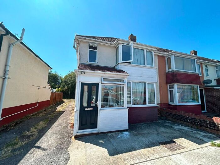 3 Bedroom End Terrace House To Rent In Geoffrey Crescent, Fareham, Hampshire, PO16