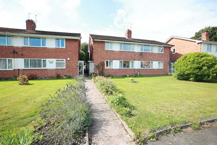 2 Bedroom Flat To Rent In Campbells Green, Birmingham, B26