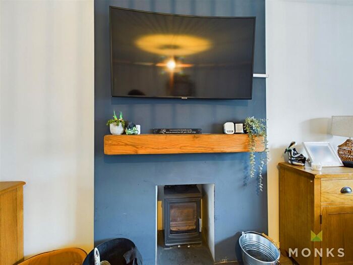 3 Bedroom Detached House For Sale In Guinevere Close, Oswestry, SY11