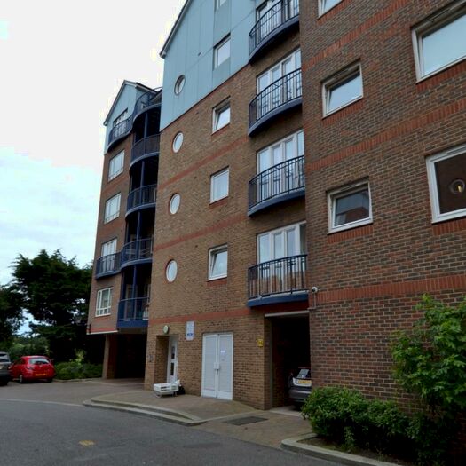 1 Bedroom Flat To Rent In Anchor Court, Argent Street, Grays, Essex, RM17