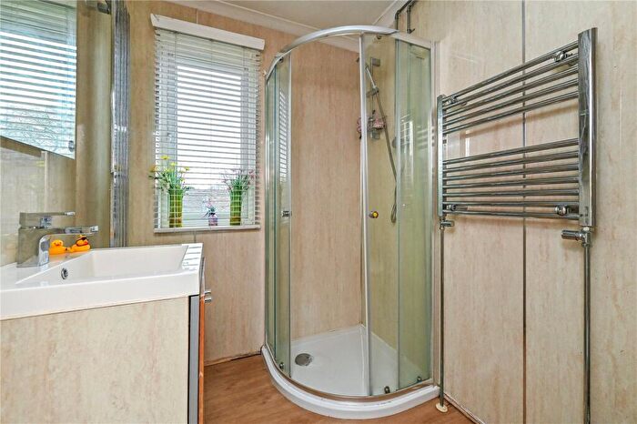 2 Bedroom Semi-Detached House For Sale In Sussex Road, Petersfield, Hampshire, GU31