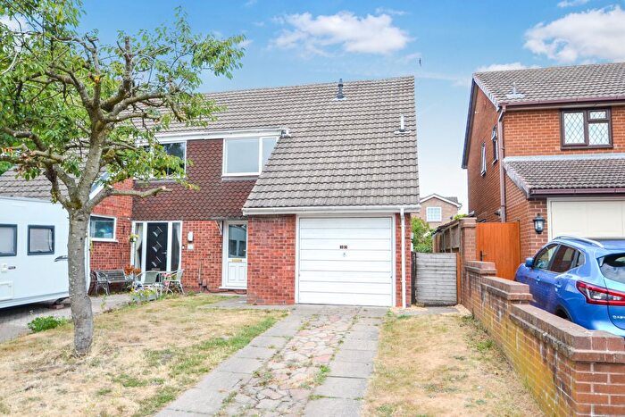 3 Bedroom Semi Detached House For Sale In Harcourt Drive, Newport, TF10