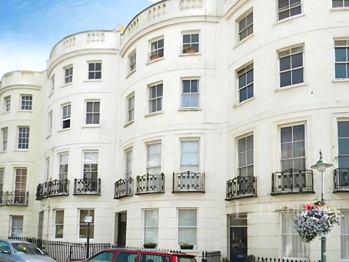 2 Bedroom Apartment For Sale In Lansdowne Place, Hove, East Sussex, BN3