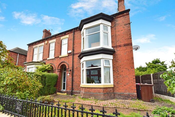 4 Bedroom Semi-Detached House For Sale In Oakwood Road East, Rotherham, South Yorkshire, S60