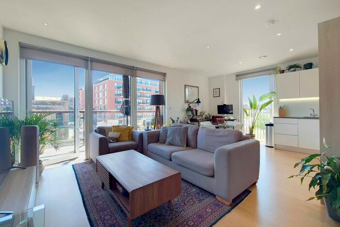 2 Bedroom Flat To Rent In Imperial Building, Woolwich, London, SE18