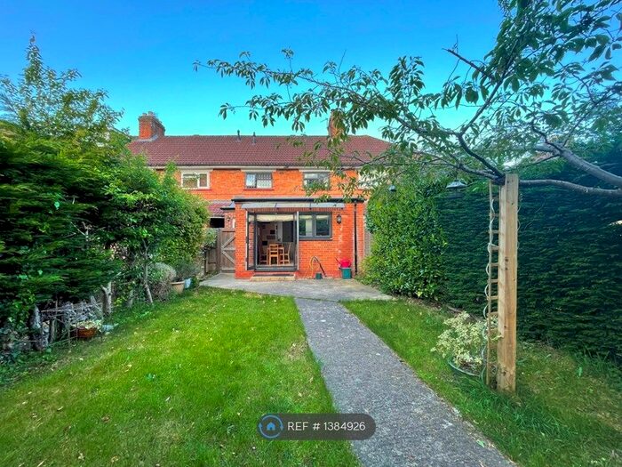 3 Bedroom Terraced House To Rent In Valentia Road, Headington, Oxford, OX3