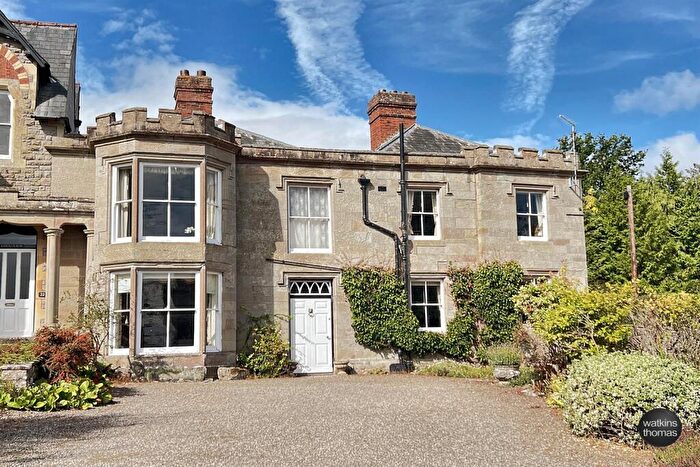 4 Bedroom Semi-Detached House For Sale In Walney Lane, Aylestone Hill, Hereford, HR1