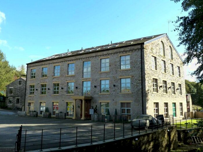 2 Bedroom Apartment To Rent In Slackcote Lane, Delph, Saddleworth, Greater Manchester, OL3