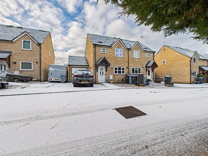 3 Bedroom Semi Detached House For Sale In Fishers Close, Hailey, Witney, Oxfordshire, OX29