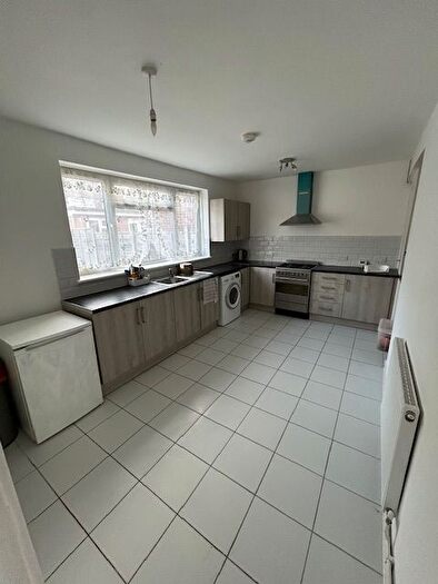 3 Bedroom Terraced House To Rent In Boxgrove Road, London, SE2