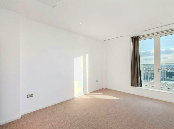 2 Bedroom Apartment To Rent In Ability Place Millharbour, South Quay, London, E14