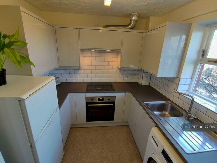 1 Bedroom Flat To Rent In Shaftesbury Gardens, London, NW10