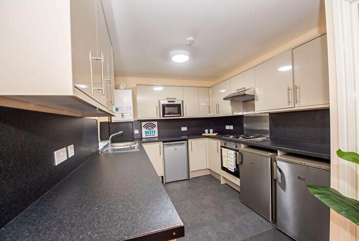 5 Bedroom Terraced House To Rent In Albany Road, Kensington, Liverpool, L7