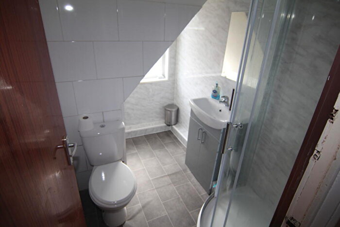 2 Bedroom Apartment To Rent In Gort Place, Gilesgate, Durham, DH1