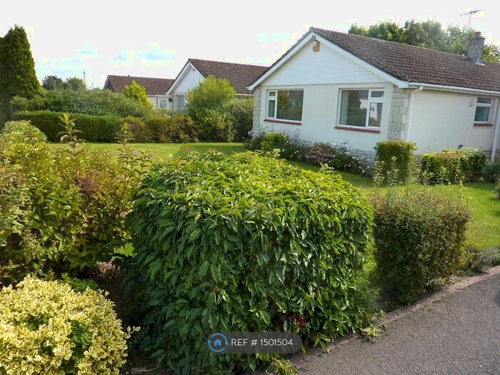 2 Bedroom Bungalow To Rent In Foxcroft Drive, Wimborne, BH21
