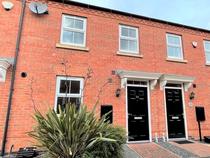 3 Bedroom Semi-Detached House To Rent In Suffolk Way, Church Gresley, Swadlincote, DE11