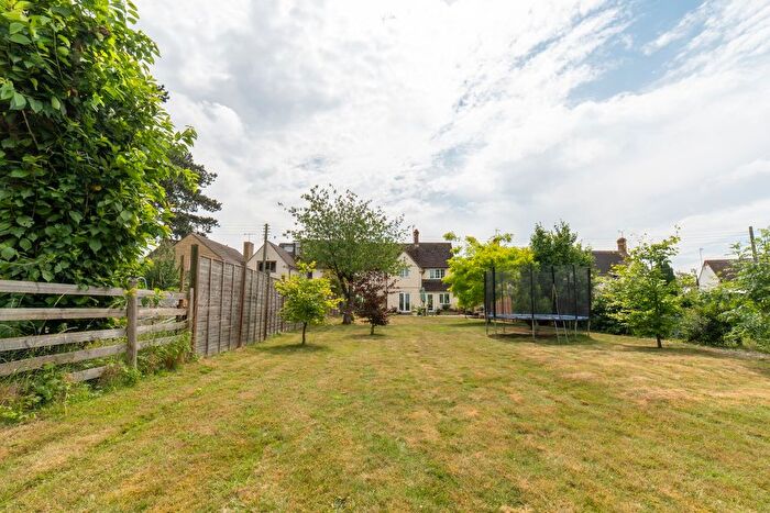 4 Bedroom Semi-Detached House For Sale In Church Row, Gretton, Cheltenham, GL54