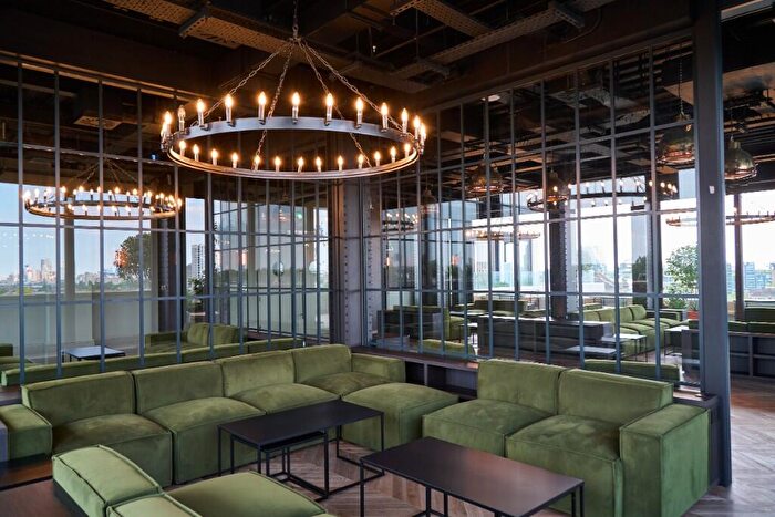 Studio To Rent In Haydon Way, London, SW11