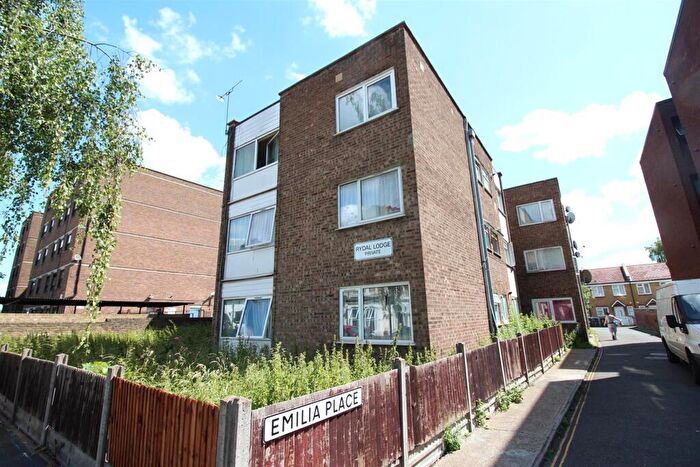 1 Bedroom Flat To Rent In Vicarage Road, Tottenham, N17