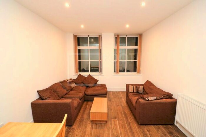 2 Bedroom Apartment To Rent In Vincent Street, Bradford, BD1