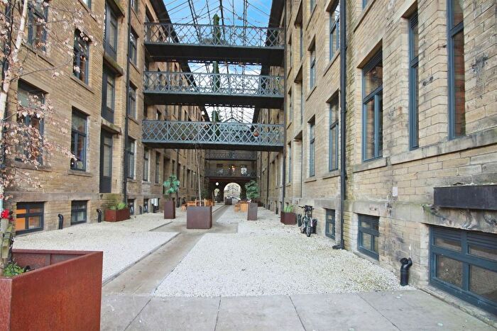2 Bedroom Flat To Rent In Cape Street, Bradford, BD1